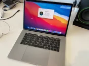 Apple MacBook Pro 15 "Retina con barra tactila