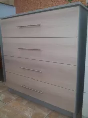 armador de muebles de tienda