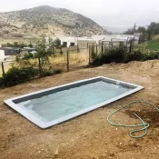 Frabrica de piscinas de fibra de vidrio, jacuzzi y estanques