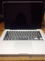 macbook pro 13 core I7 8gb ram