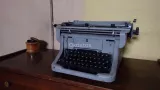 Máquina de Escribir Antigua