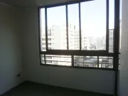 Departamento 1 Dormitorio, balcón, conexión lavadora, cerca metro Santa Lucia.