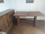 Vendo mesa y bife madera antiguo