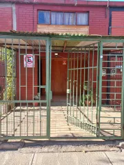 CASA SOLIDA 2P 4D 2B VENTA DIRECTA SANTA MARÍA