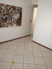 DUEÑA VENDE AMPLIO DEPTO DE 3D 2B 1E....
