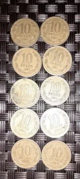 Monedas de 10 pesos con ángel de la libertad